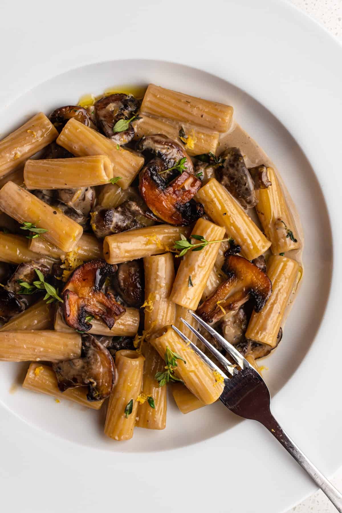 Creamy Garlic Butter Miso Pasta with Shiitake Mushrooms - BEYOND THE NOMS